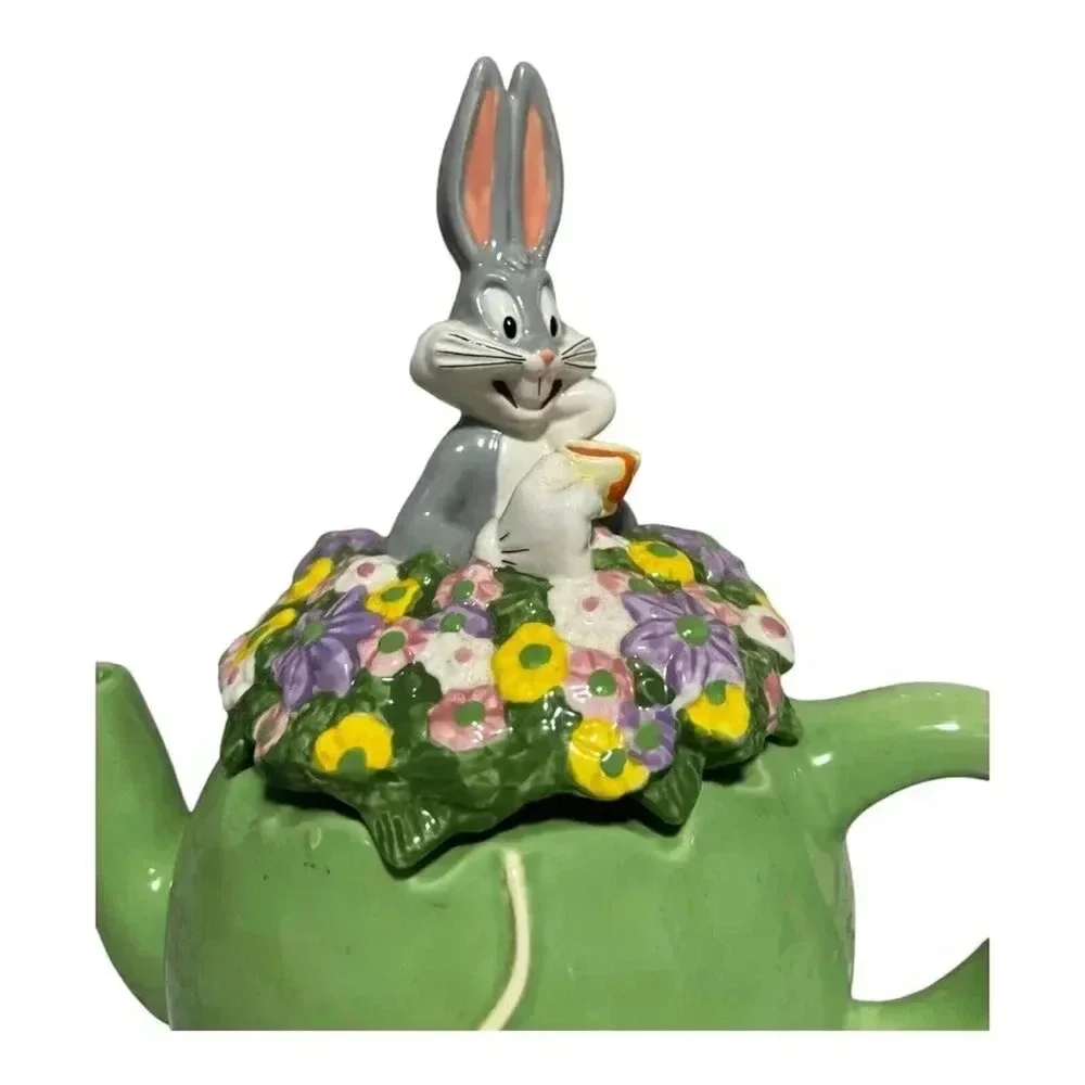 Bugs Bunny Teapot with Floral Lid – Warner Bros Looney Tunes Collectible‎